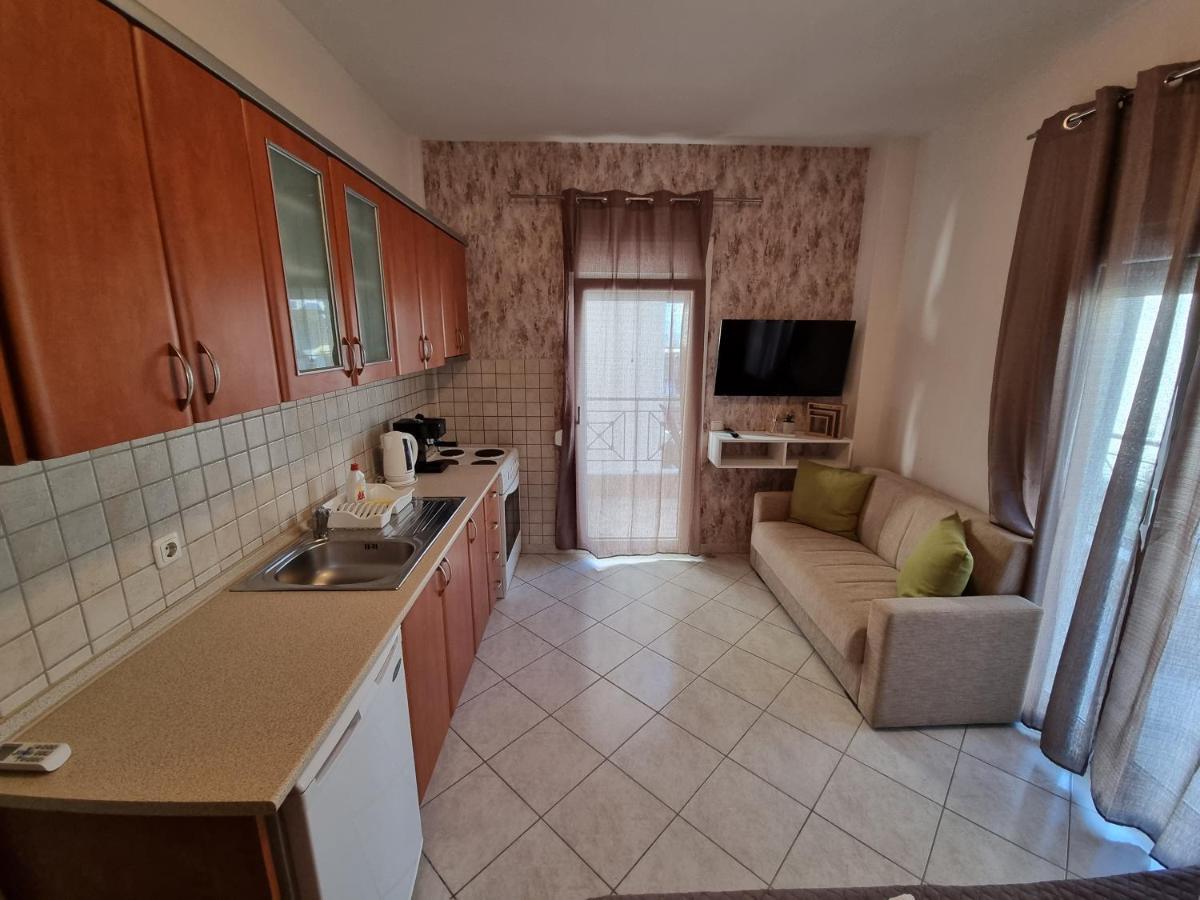 Premium Suites Ofrínion Exteriér fotografie