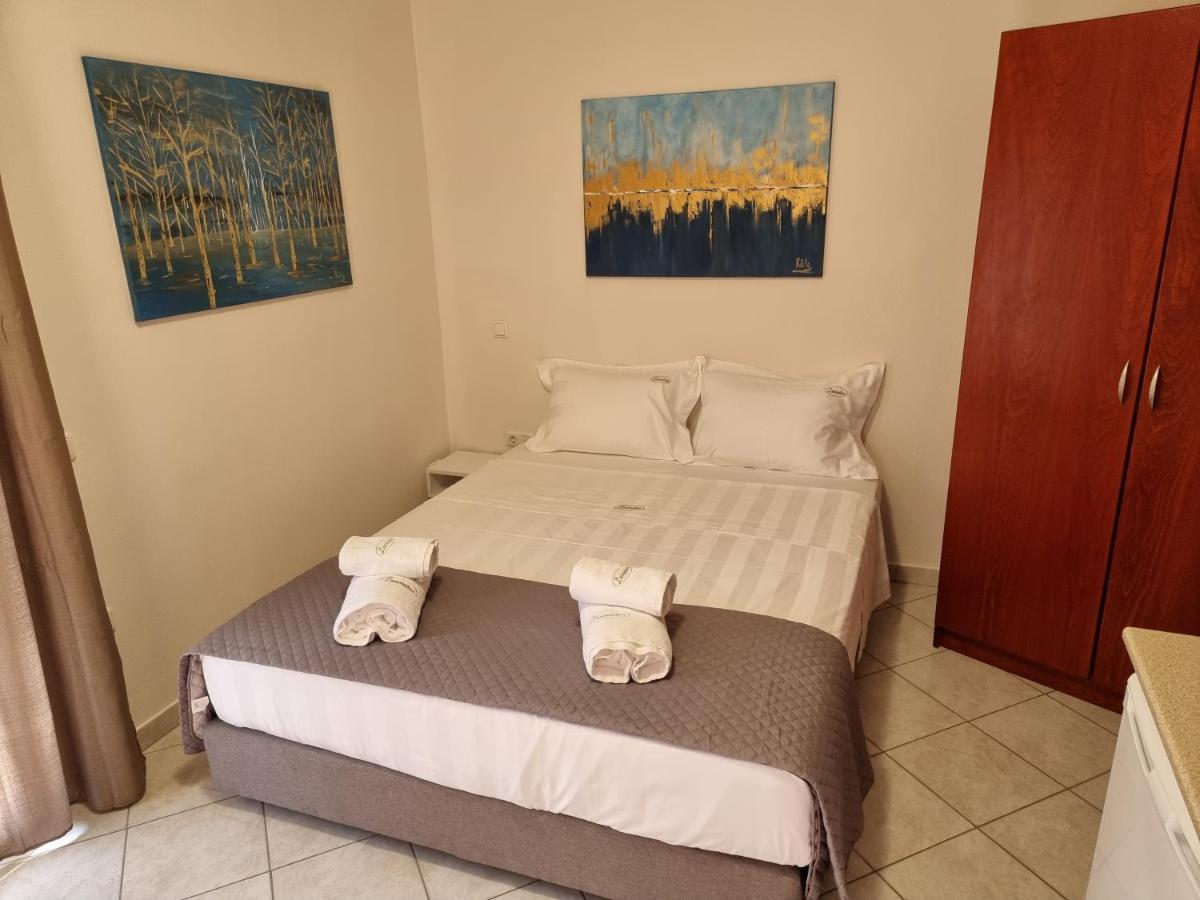 Premium Suites Ofrínion Exteriér fotografie