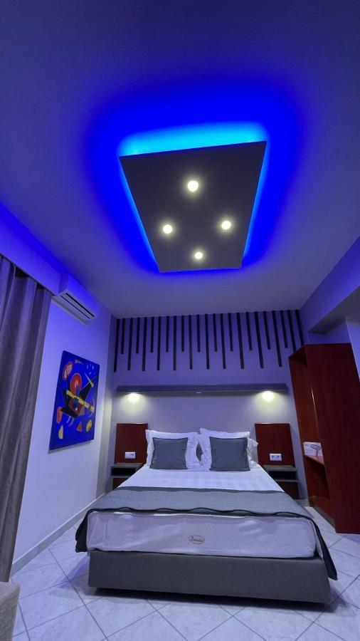 Premium Suites Ofrínion Exteriér fotografie
