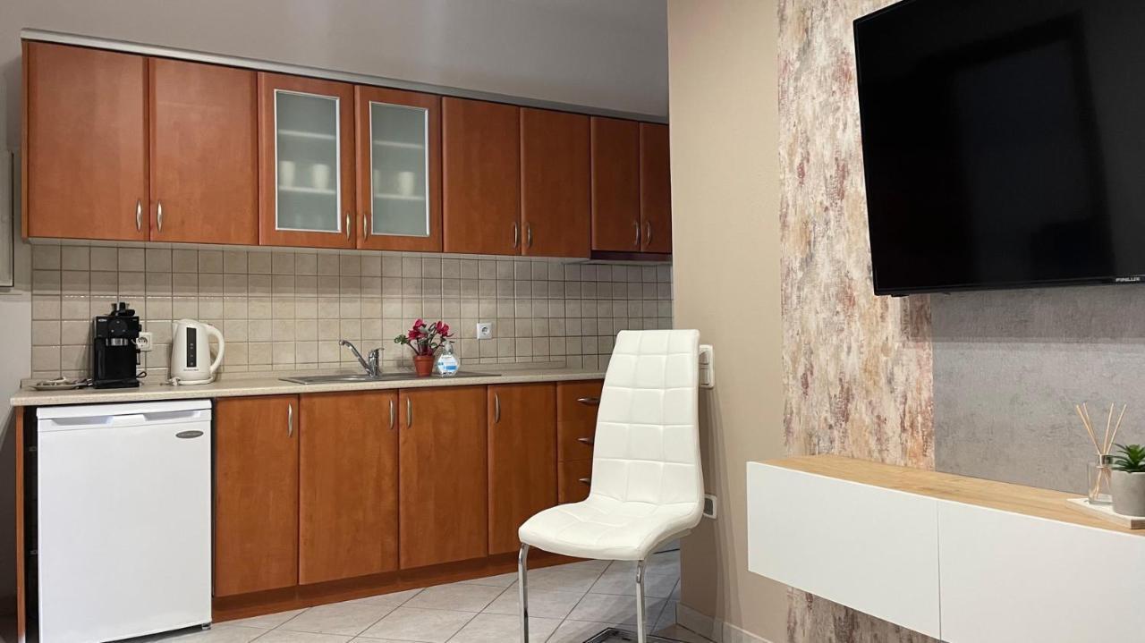 Premium Suites Ofrínion Exteriér fotografie