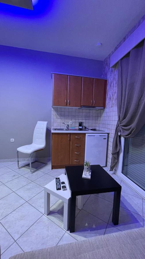 Premium Suites Ofrínion Exteriér fotografie