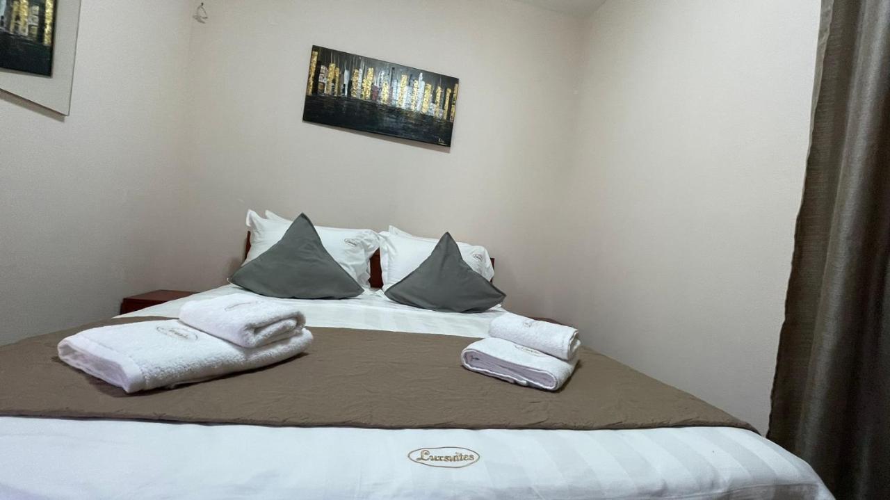 Premium Suites Ofrínion Exteriér fotografie