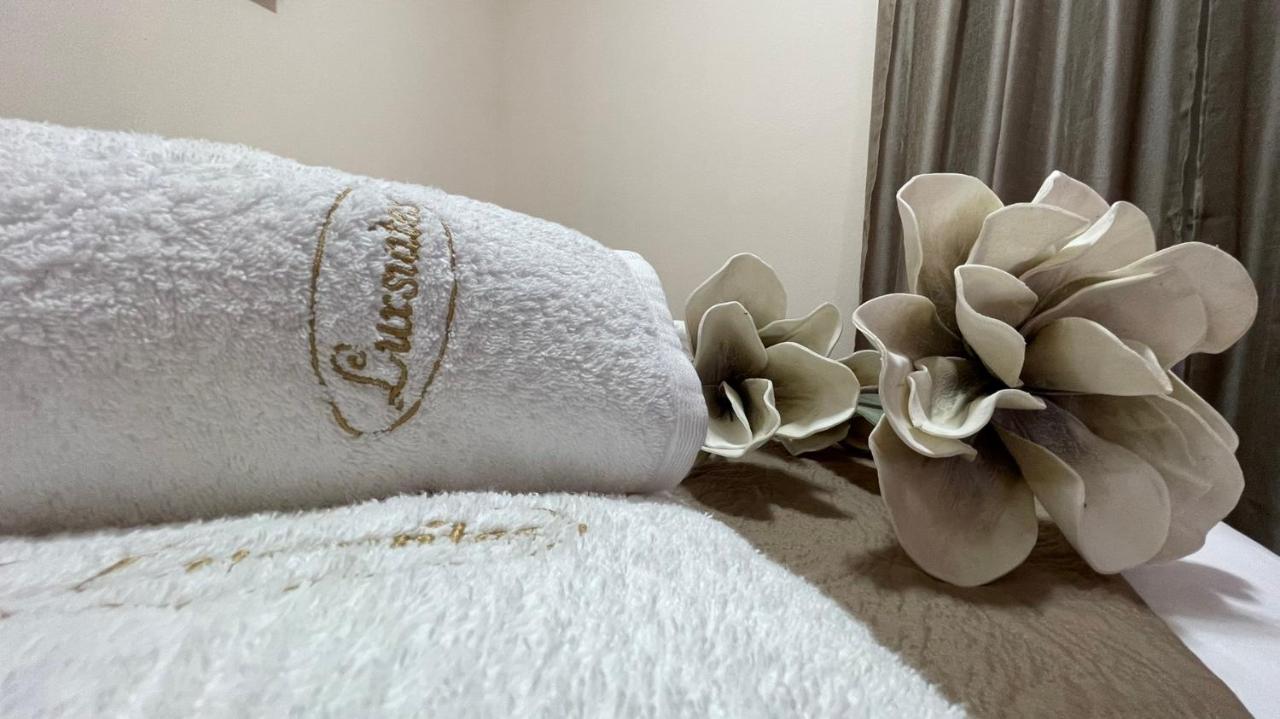 Premium Suites Ofrínion Exteriér fotografie